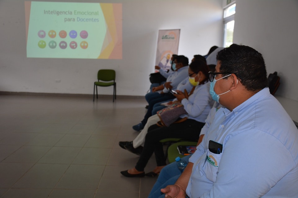 En el marco de las actividades de la Primera Jornada Pedagógica Docente en la Universidad Tecnológica del Mayab